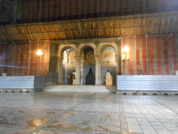 центральный православный Храм Афин - в лесах уже много лет