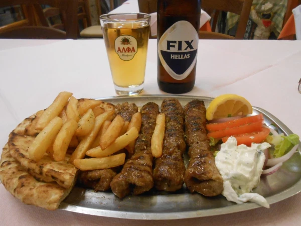 бараний шашлык и пиво "Фикс"