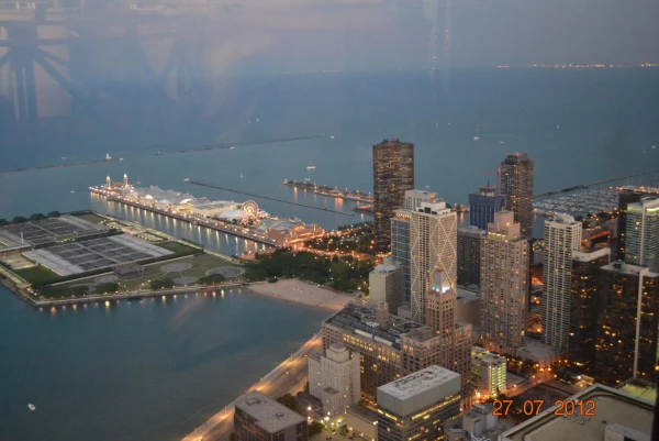 Вид на Navy Pier