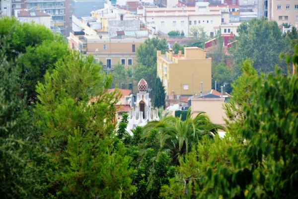 Панорама Барселоны из парка Гуэль