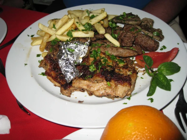 Мясная тарелка у Марио
