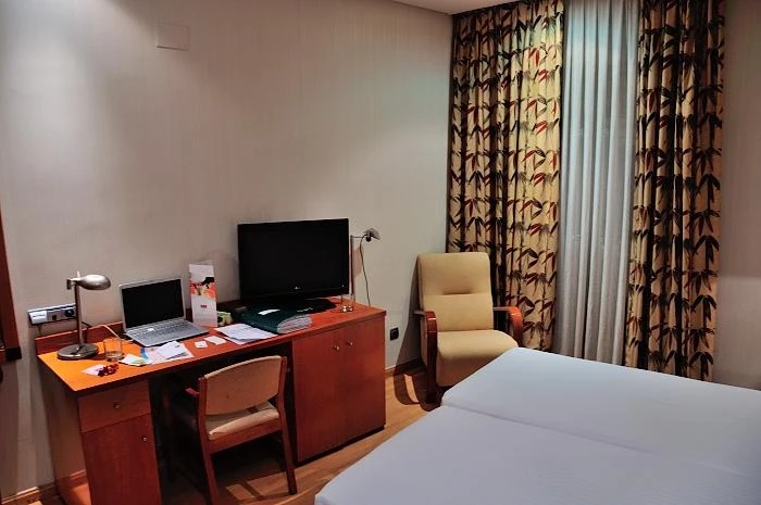 Отель "Petit Palace Londres"