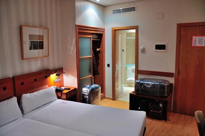 Отель "Petit Palace Londres"