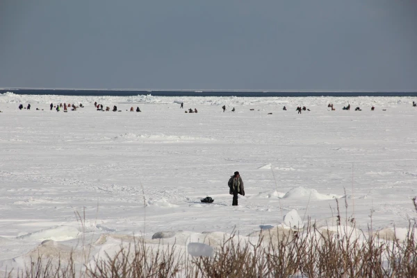 Охотское море, рыбаки
