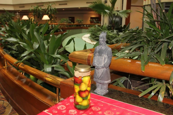 Сиань. Гостиница "Grand Metro Park Hotel Xian". Лобби-бар.