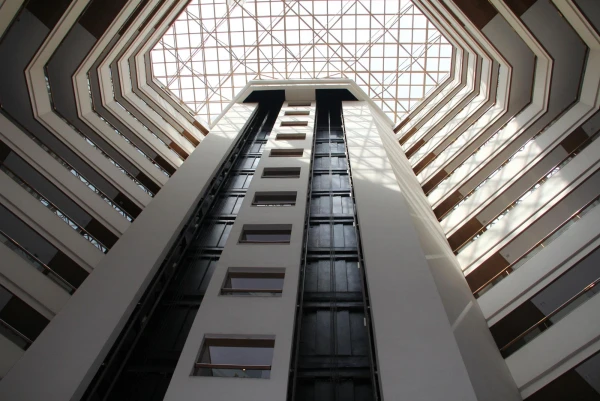 Сиань. Гостиница "Grand Metro Park Hotel Xian". Лифт.