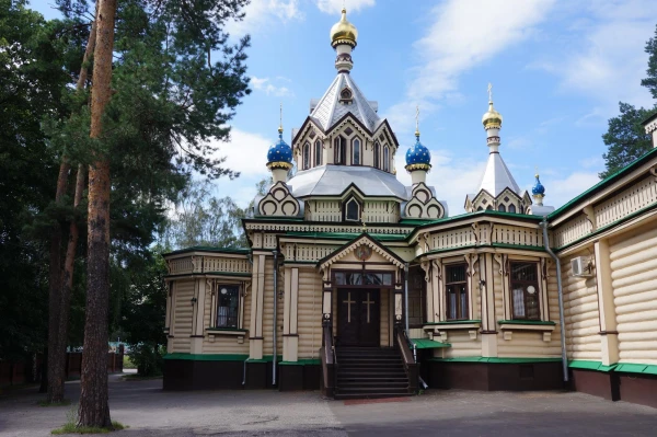 Удельная. Троицкая церковь