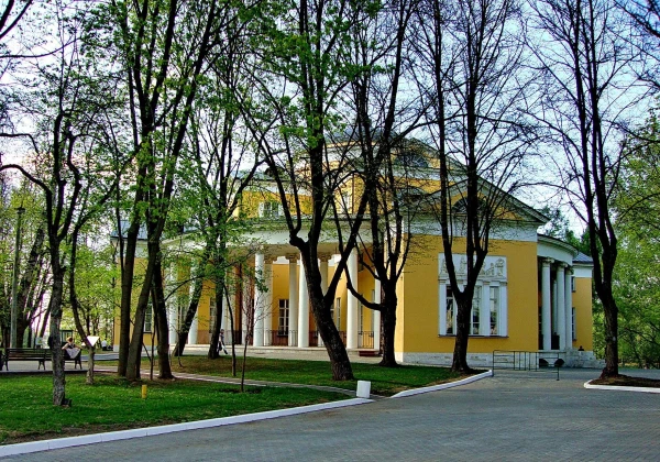 Парк усадьбы Люблино