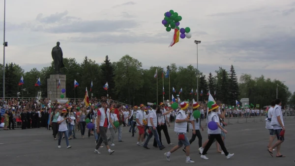 на площади