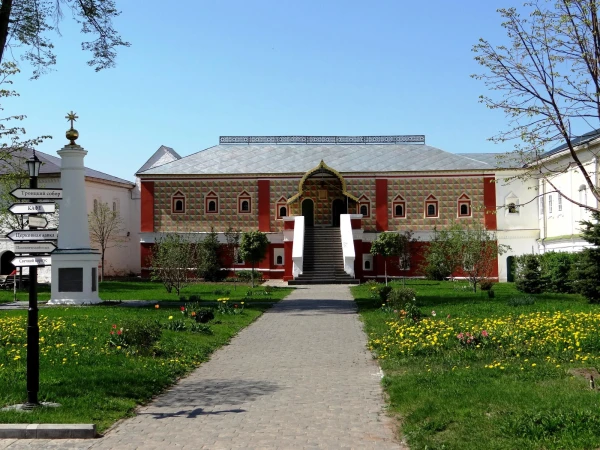 Палаты бояр Романовых