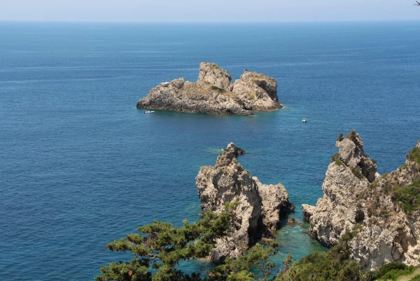 о. Корфу, местечко Paleokastritsa