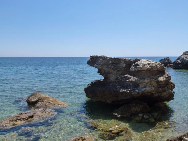 Вода в море чистейшая.