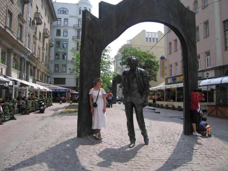 Ах, Арбат... Памятник Окуджаве