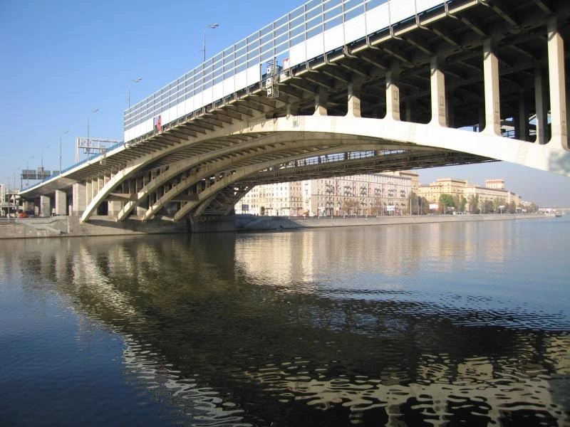 В московских мостах своя красота