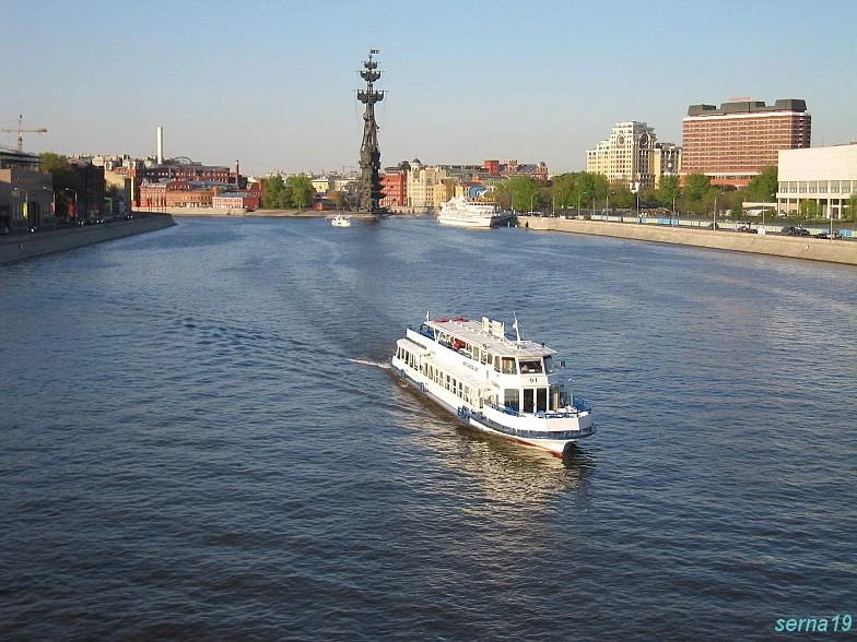 Снимок с Крымского моста.
