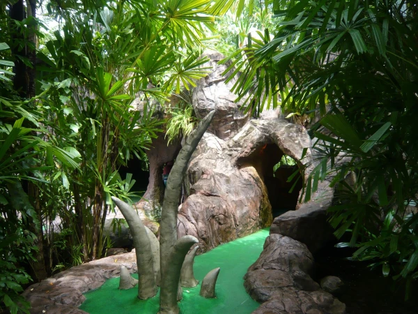 В Дино-парке