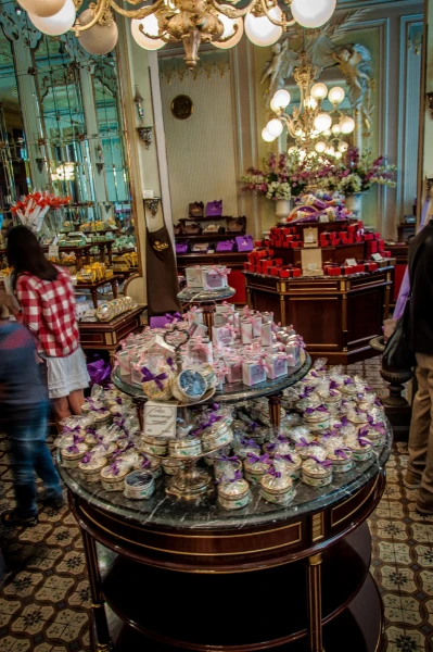 Demel Cafe