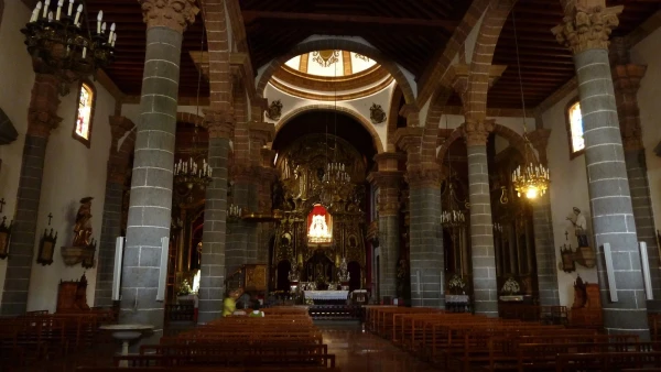 Basilica de Nuestra Senora del Pino