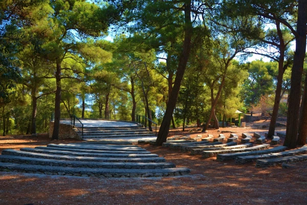 Парк-заповедник на Холме Марьян