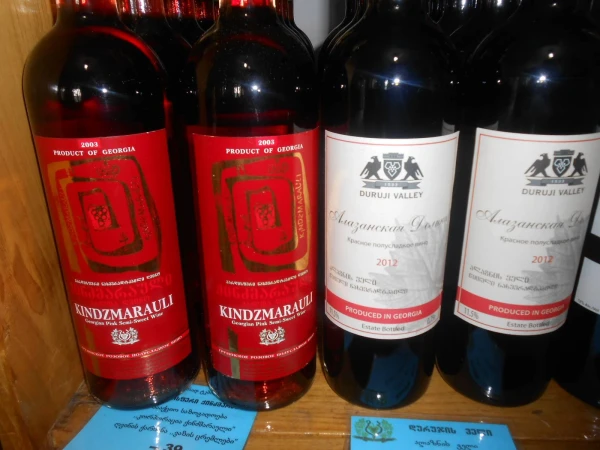 в винном магазине