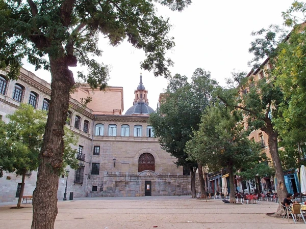 Plaza de la Paja (Соломенная площадь