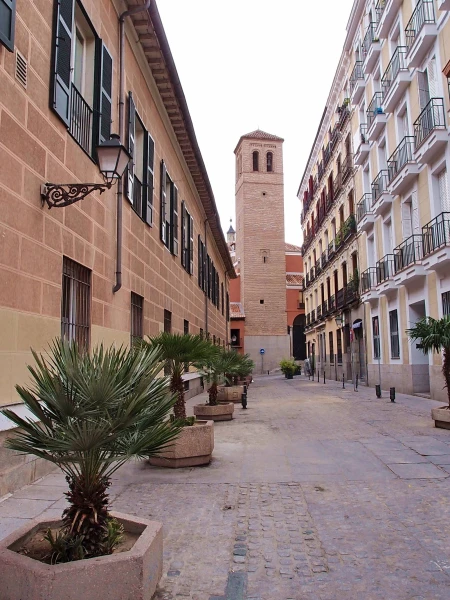 calle del Nuncio и колокольня San Pedro el Viejo