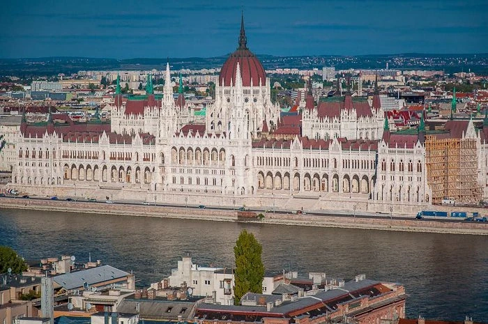 Парламент