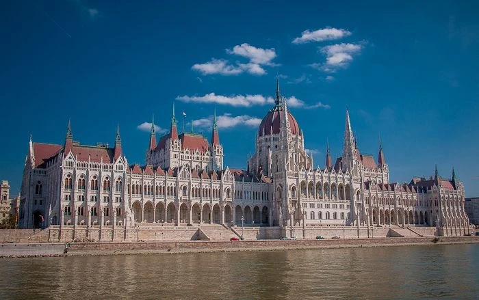 Парламент