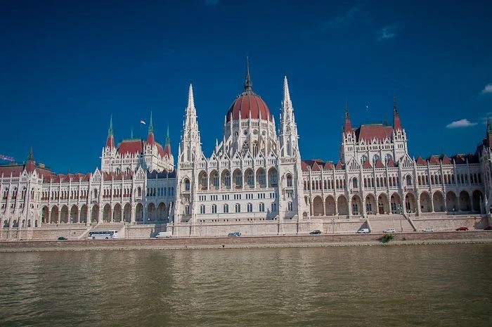Парламент