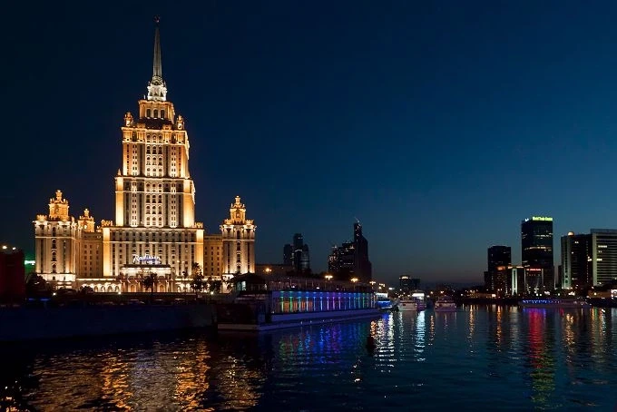 Ночная Москва