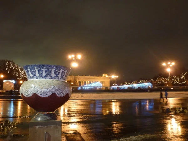 Знаменитые вазы парка