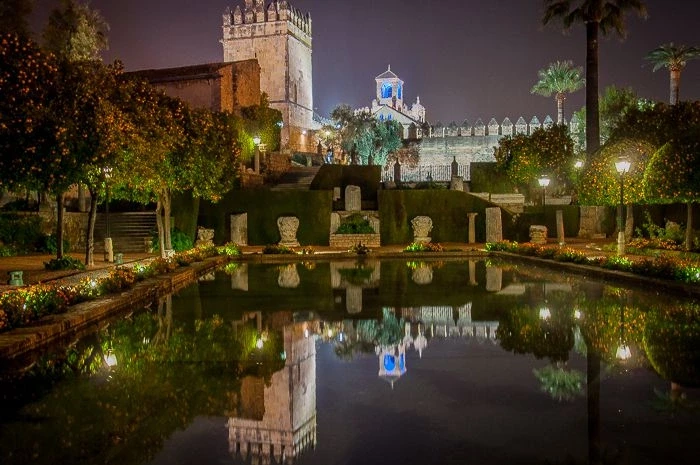 Алькасар (Alcazar de los Reyes Cristianos)