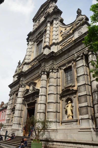 Церковь Сент-Лу (1621-1645) Église Saint-Loup 