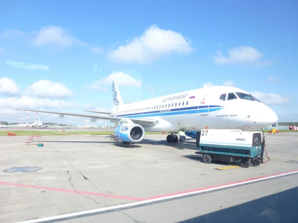 Самолёт Боинг 737-700 а/к Московия 