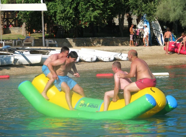 развлекательный комплекс на воде