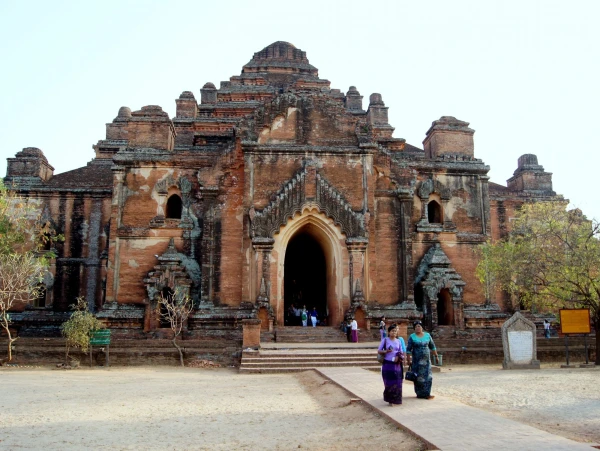 Dhammayangyi Temple