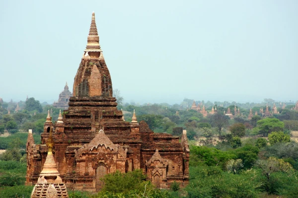 вид с пагоды Dhamma-ya-zi-ka
