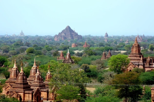 вид с пагоды Dhamma-ya-zi-ka