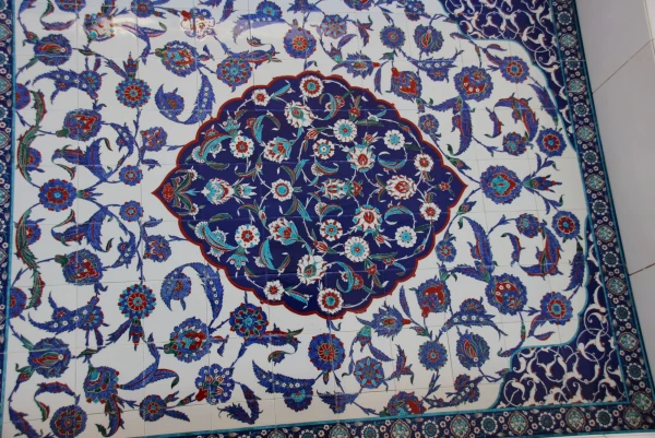 Большая мечеть Шейха Зайеда. Арабские узоры.