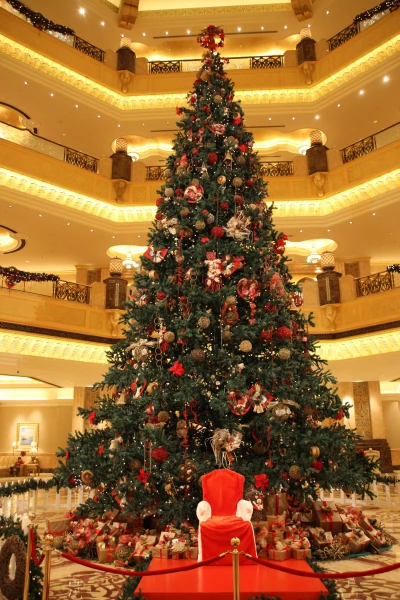 Ёлка Emirates Palace Hotel 5*. 