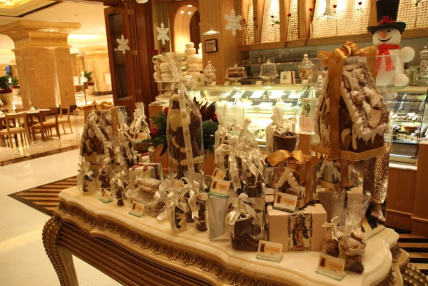 Emirates Palace Hotel 5*. Сладкий бутик.
