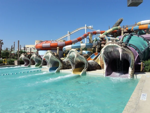 Абу-Даби. Аквапарк Yas Waterworld.