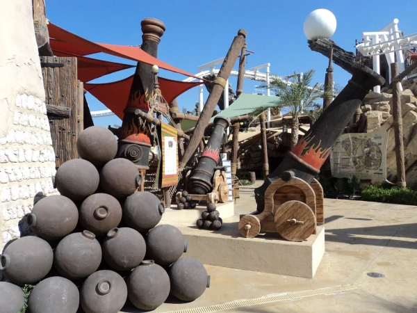 Абу-Даби. Аквапарк Yas Waterworld.