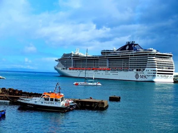 Вот он - красавец MSC Fantasia 5*  !!! 