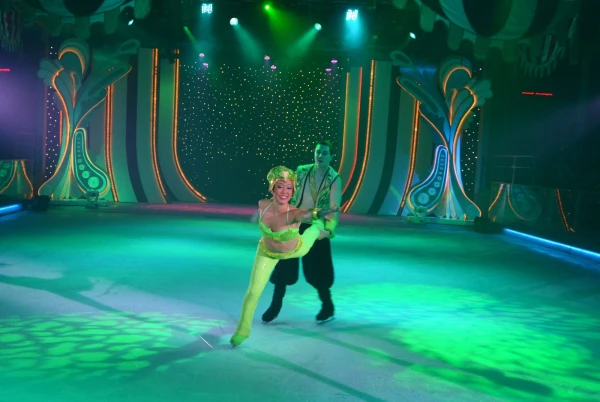 Ледовое шоу "Ice Under the Big Top"  