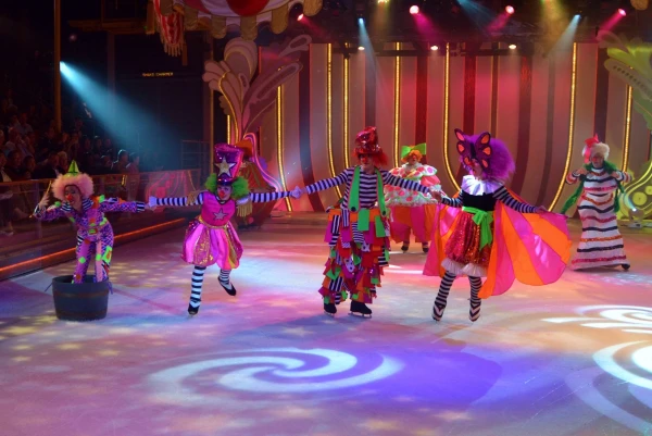 Ледовое шоу "Ice Under the Big Top"  