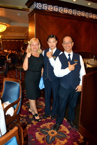 Наши официанты