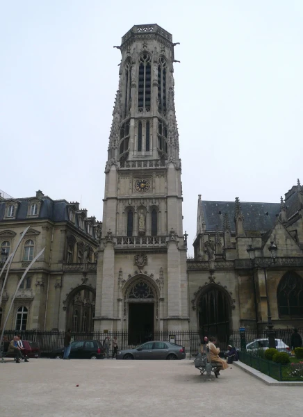 церковь Сен-Жермен-л’Осеруа (L'église Saint-Germain-l'Auxerrois) — церковь св. Германа Осерского