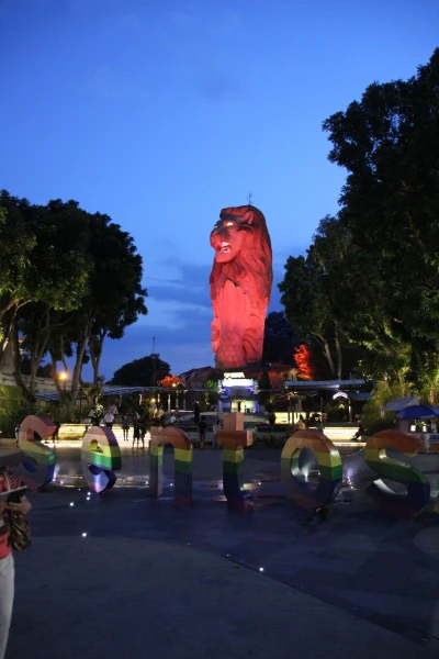 Sentosa Merlion. 