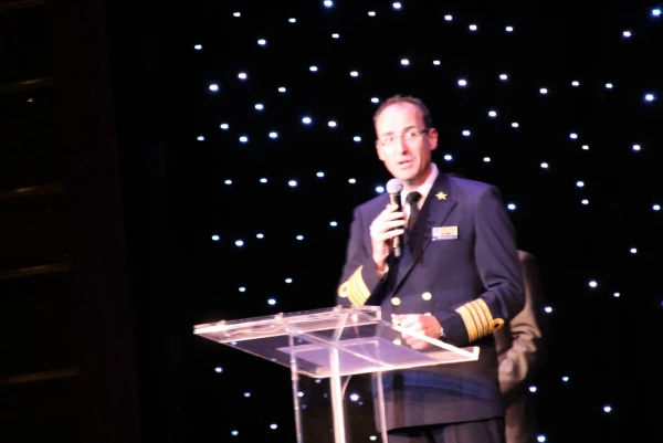 Капитан MS Rotterdam 5* Marco Carsjens .